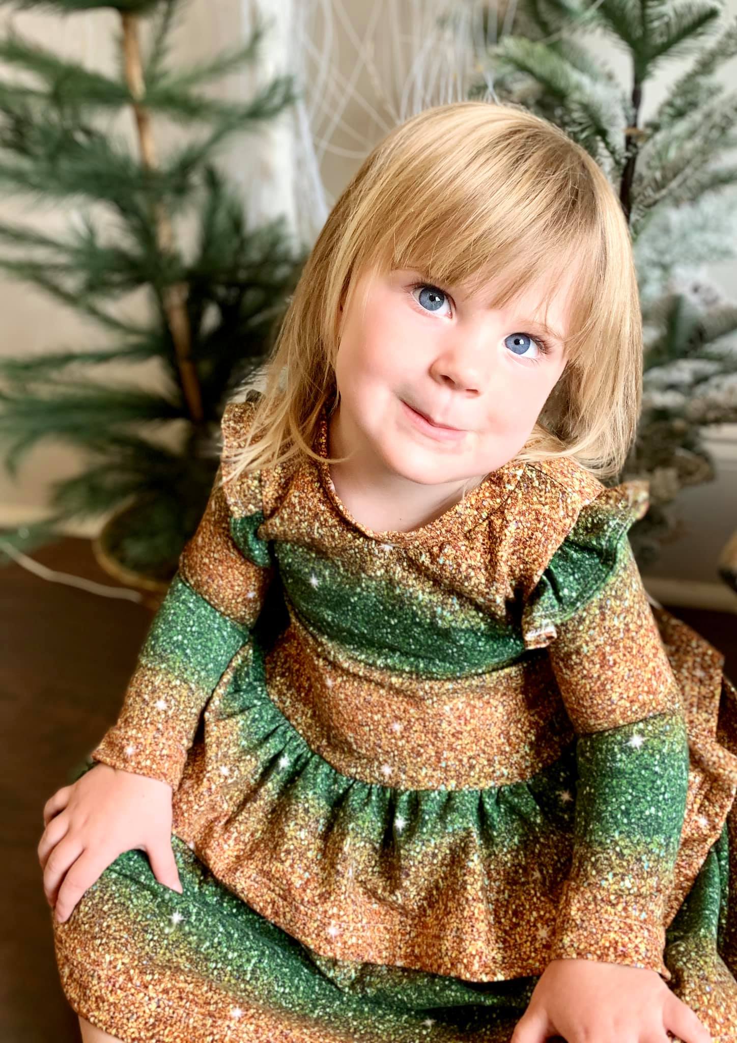 R35 Retail Textured Vinyl Glitter Chunky Green Gold 12″ x WOF