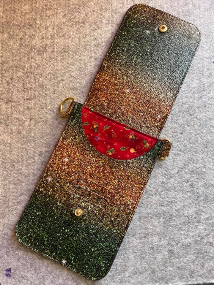 R35 Retail Textured Vinyl Glitter Chunky Green Gold 12″ x WOF